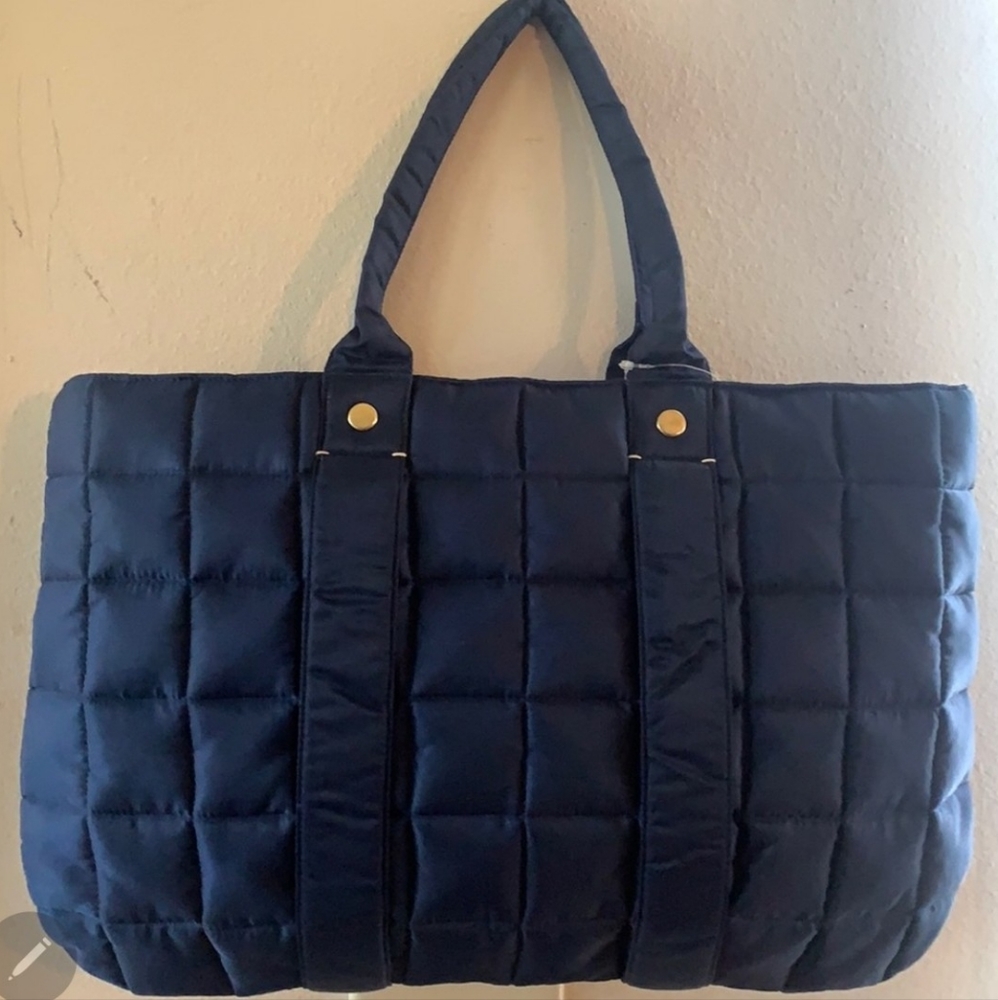 Tropezienne Quilted Nylon Tote CLARE V. - Picture 15 of 16